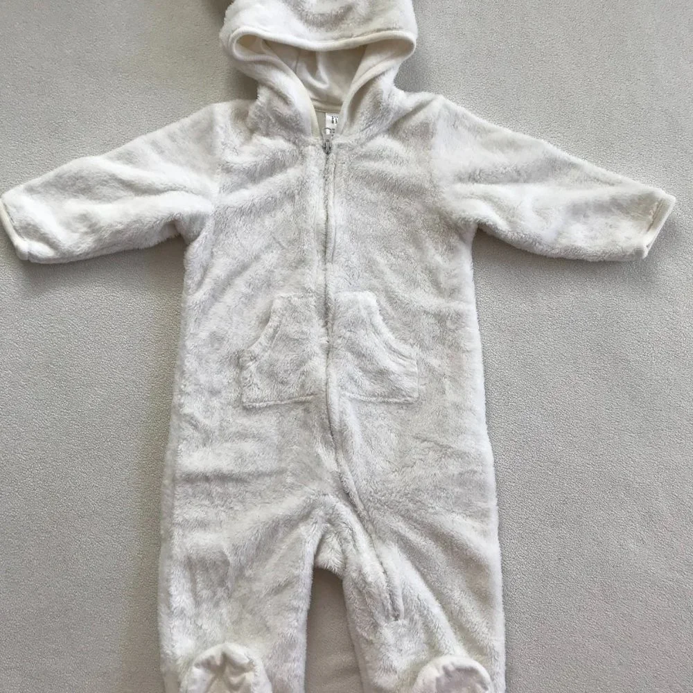 Baby GAP, 6-12M, 100% Cotton Lined Faux Fur Shell Hooded Coverall, Polar Bear - Picture 5 of 11